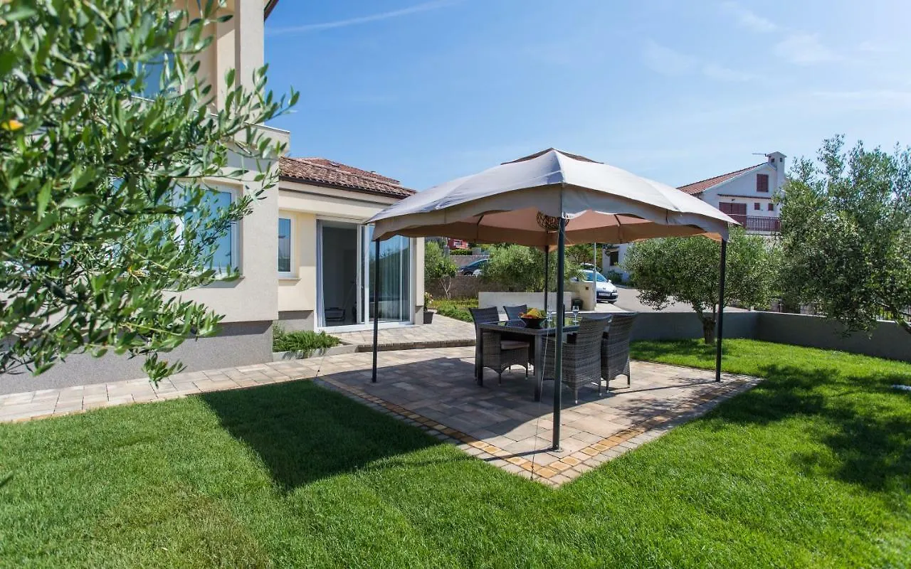 Apartment Natalija Krk Town 0*,  Croatia