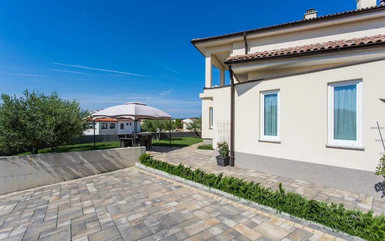 Apartment Natalija Krk Town 0*,  Croatia
